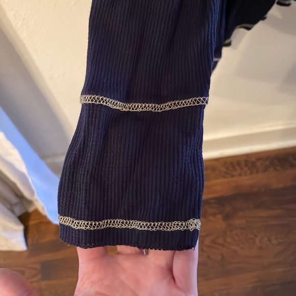 NWT navy Flamingo Urban blouse - Picture 4 of 6